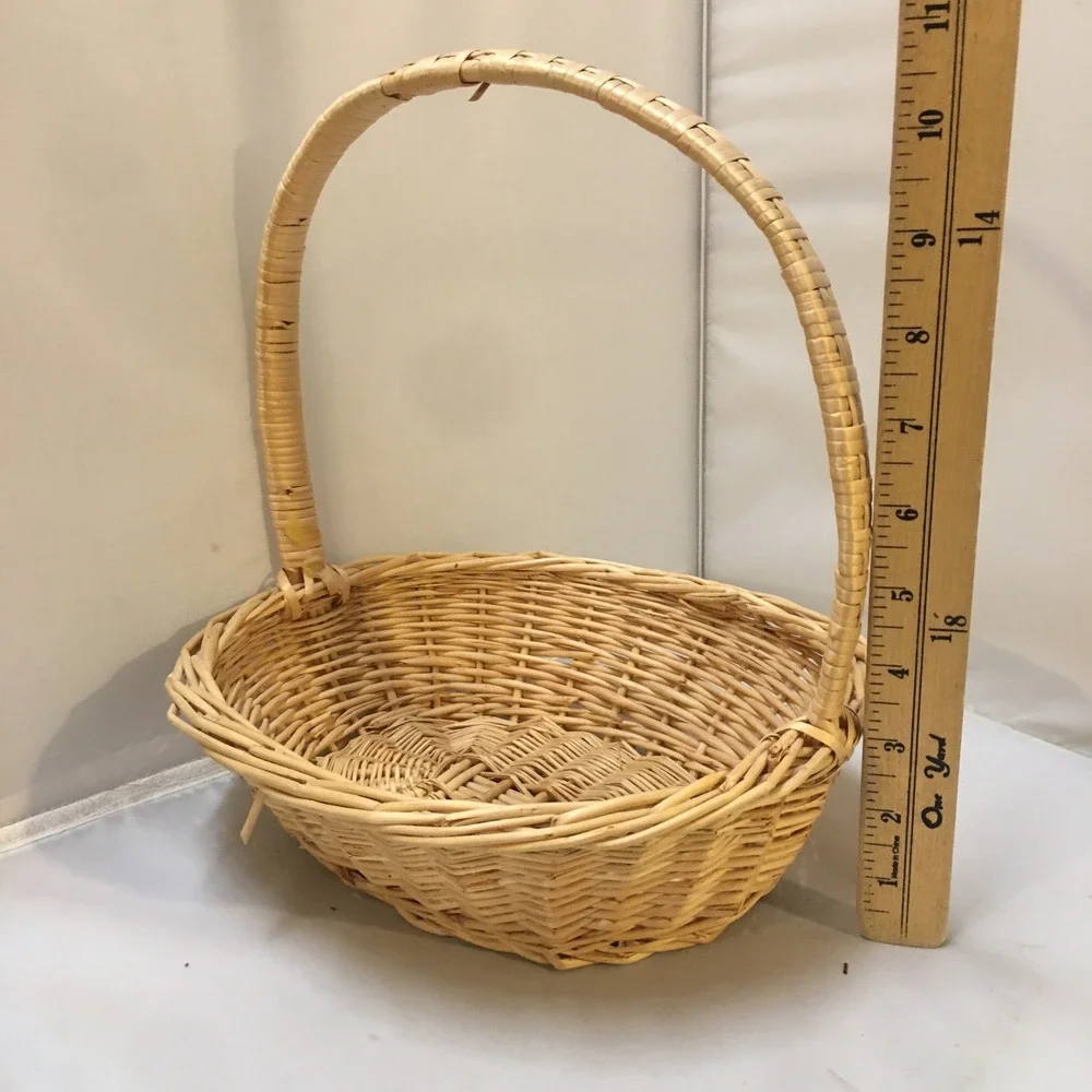 Wicker Gathering Basket Tan Woven Oval Gift Hamper Handle Easter Cottagecore